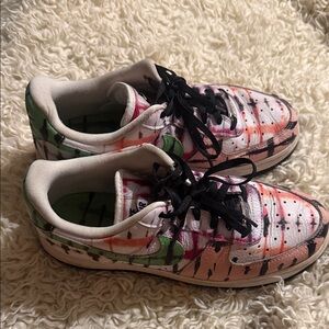 Nike Tie-Dye Low-Top Sneakers in Multicolor Sz 8